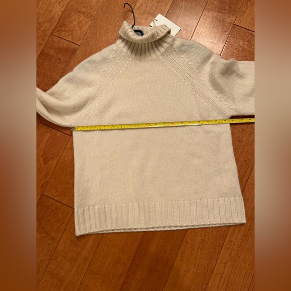 Wilfred “Lux” cashmere turtleneck sweater nwt - Picture 10 of 11